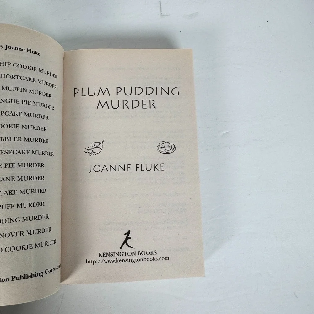 Candy Cane Murder Fluke Levine Meier 2007 1st‎ Mass Market Paperback Holiday